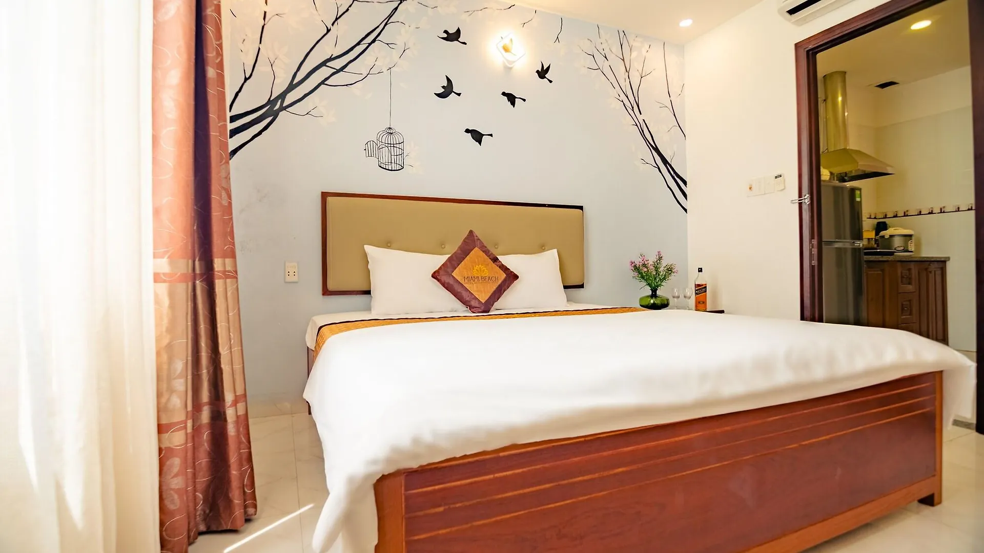 Miami Beach Hotel & Apartment Da Nang