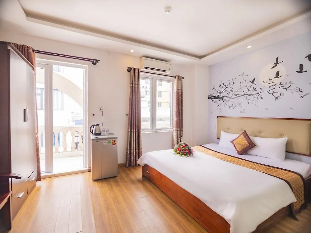 Miami Beach Hotel & Apartment Da Nang 2*,  Vietnam