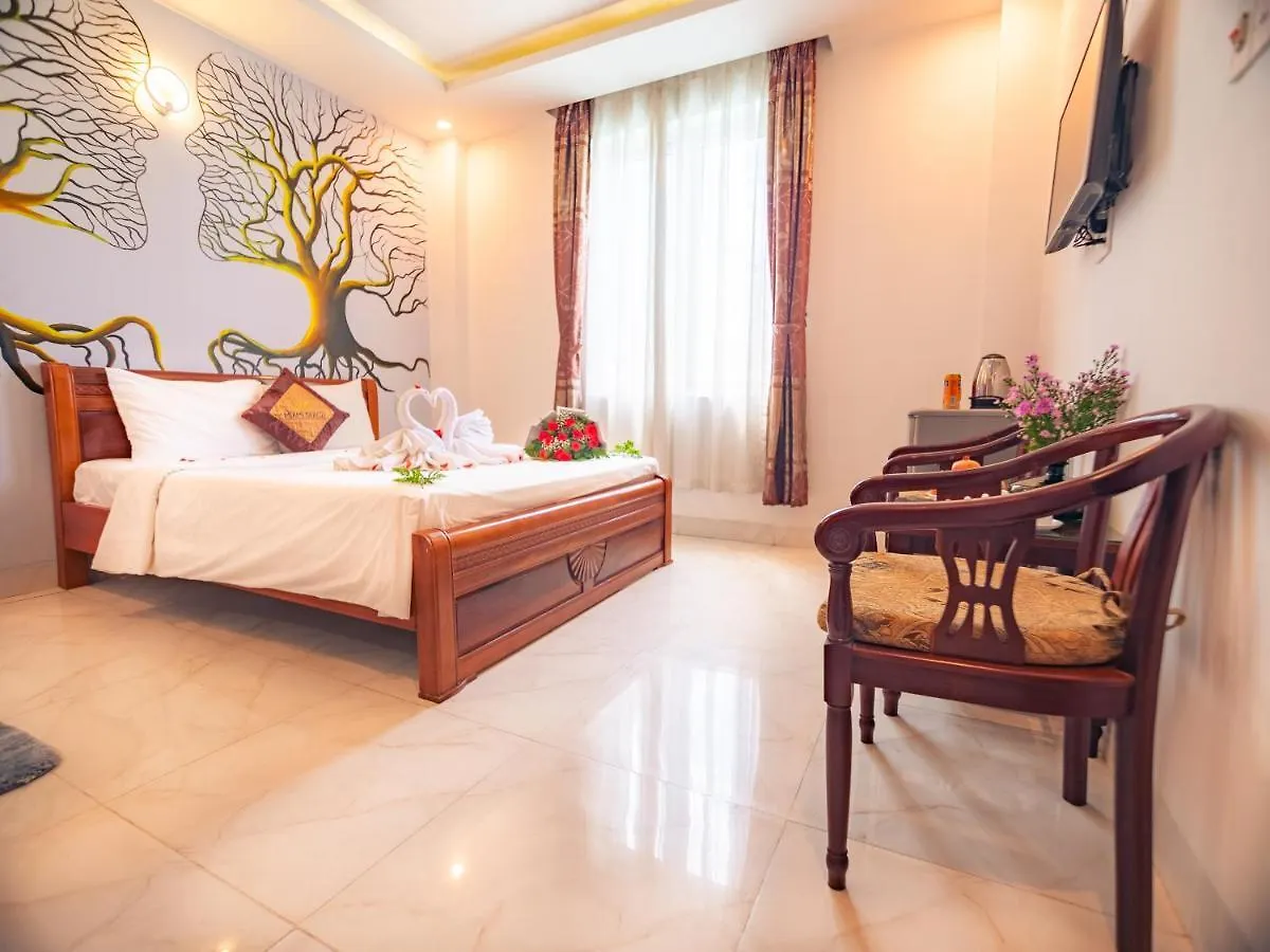 Miami Beach Hotel & Apartment Da Nang