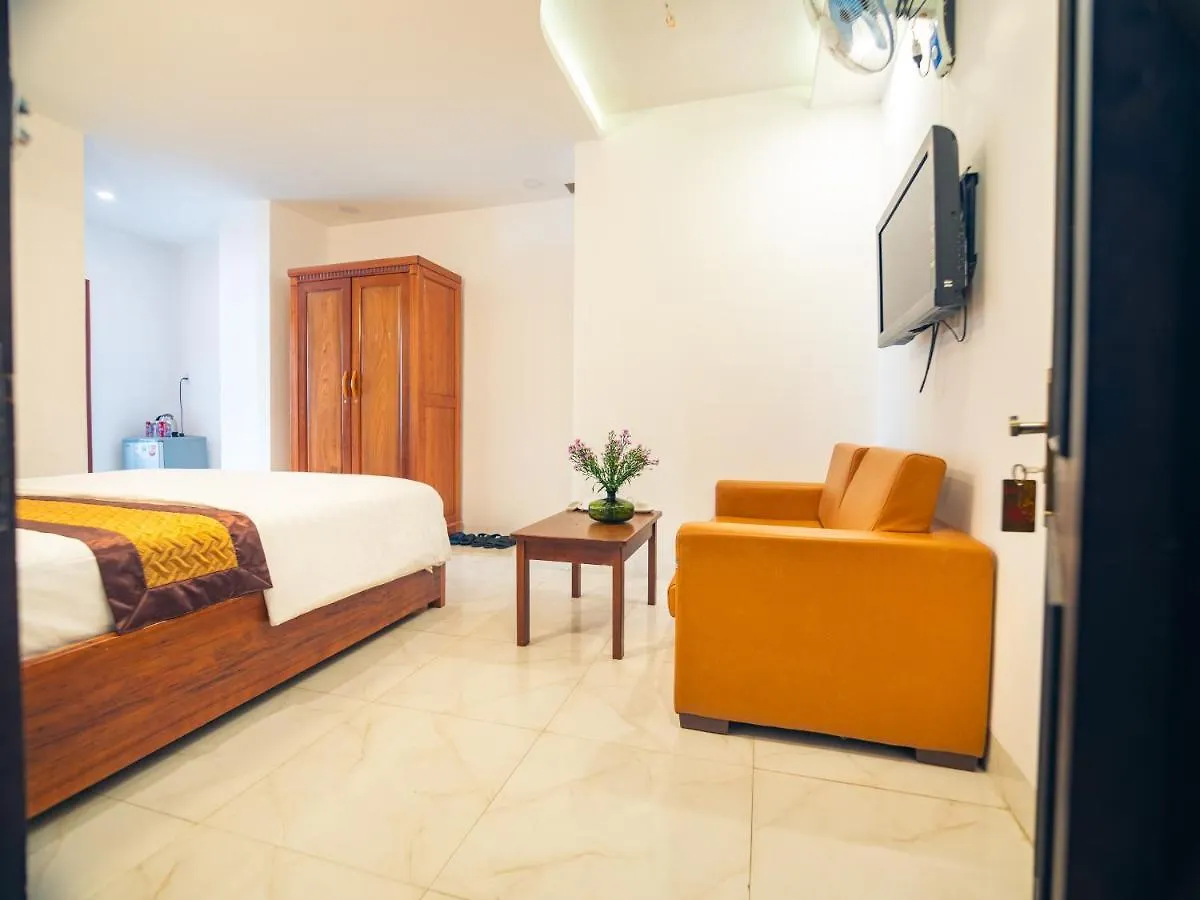 Miami Beach Hotel & Apartment Da Nang