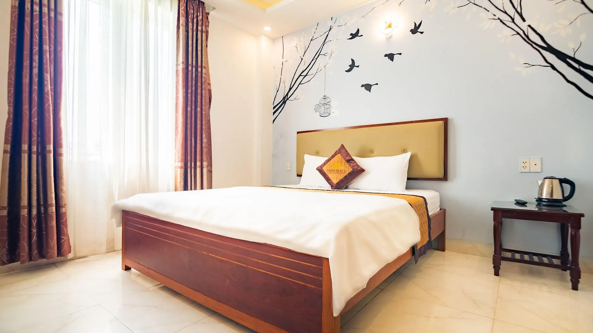 Miami Beach Hotel & Apartment Da Nang